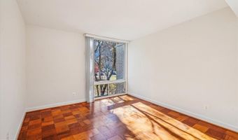 5005 BATTERY Ln #1, Bethesda, MD 20814