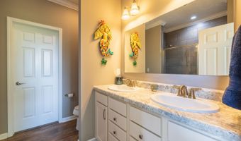 3028 Canterbury Ct, Albany, OH 45710