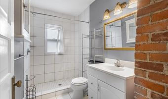 910 W Huron St, Ann Arbor, MI 48103