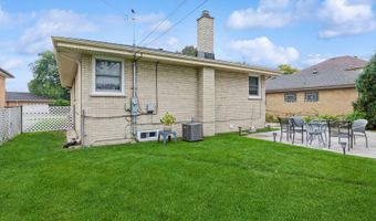 1409 Lahon St, Park Ridge, IL 60068