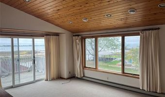 7843 Stark Dr, Algonac, MI 48001