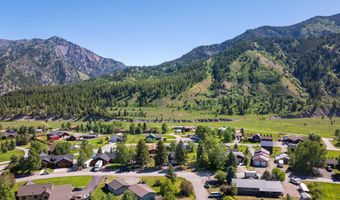 428 MEADOWS Dr, Alpine, WY 83128