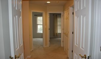 24651 KINGS CANYON Sq, Aldie, VA 20105