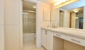 3475 N COUNTRY CLUB Dr 501, Aventura, FL 33180