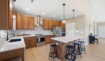 806 River Dr, Blaine, TN 37709