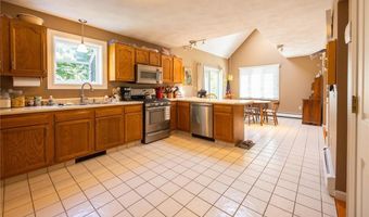 125 Main St, Lincoln, RI 02802