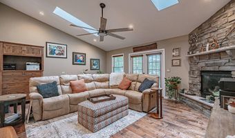 4 Wylie Cir, Albrightsville, PA 18210
