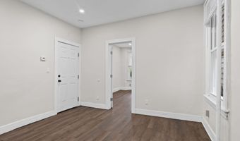 31 Bertha St, Albany, NY 12209