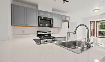 424 E Manor Ave, Anchorage, AK 99501