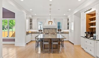 6213 DAHLONEGA Rd, Bethesda, MD 20816