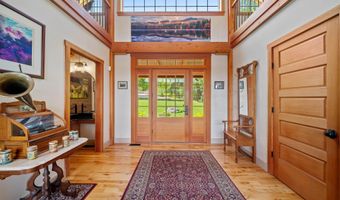 119 Moat View Dr, Albany, NH 03813