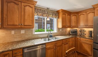 106 Academy St, Bristol, CT 06010