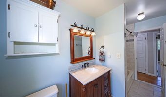 421 7th Ave, Atlantic Highlands, NJ 07716