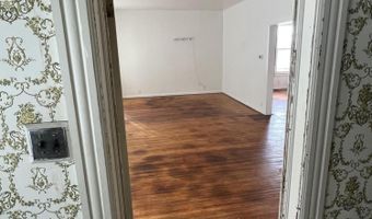 214 Market St Floor 1, Amsterdam, NY 12010