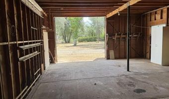 17300 Fuzzy Ln, Anderson, CA 96007