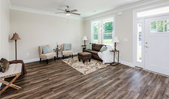 106 North St, Belton, SC 29627