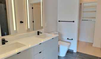 3030 POTOMAC Ave Th6, Arlington, VA 22202