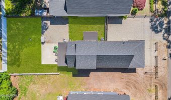 375 E Barnegat Ave, Bayville, NJ 08721