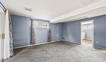 6201 LONE OAK Dr, Bethesda, MD 20817