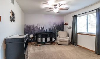 992 Neuhaven Dr, Antioch, IL 60002