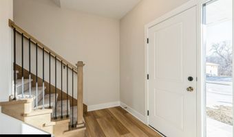 405 NE 59th St, Ankeny, IA 50021