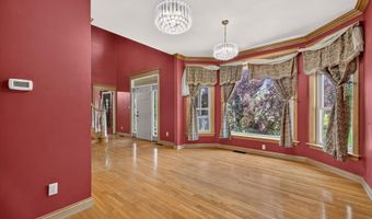 646 S Country Estates Ln, Bloomfield, IN 47424