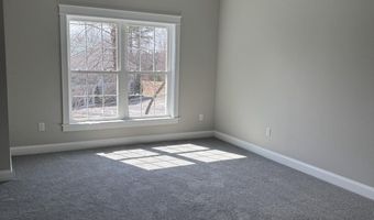 14 Harvest Hill Ln, Auburn, ME 04210