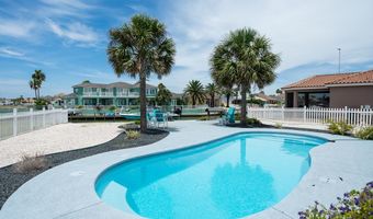 1074 S BAY St, Aransas Pass, TX 78336
