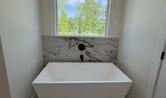 6716 N Detonti Rd, Bauxite, AR 72011