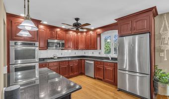 29 Pheasant Dr, Bayville, NJ 08721