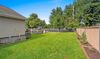 3325 IRENE St, Appleton, WI 54913