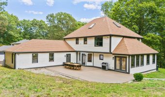 60 Mountain Rd, Colchester, CT 06415