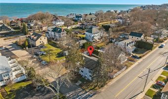 16 Courtway St, Narragansett, RI 02882