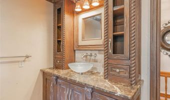 701 S 6th St, Chickasha, OK 73018