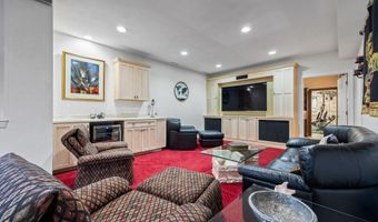 3031 Bayberry Rd, Ames, IA 50014