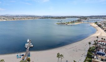 749 Zanzibar Ct, San Diego, CA 92109