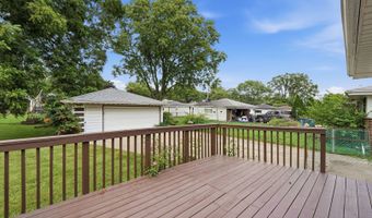 730 W Beach Dr, Addison, IL 60101