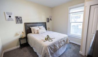 1217 W 3rd St, Anderson, IN 47304