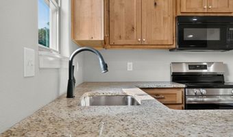 421 Beavertail Rd, Ash Grove, MO 65604