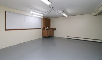 411 Lakeshore Rd, Ashland, OH 44805