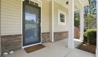 133 Star Ct, Aberdeen, NC 28315