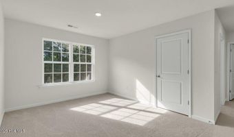 725 Lazy Elm Ln, Aberdeen, NC 28315