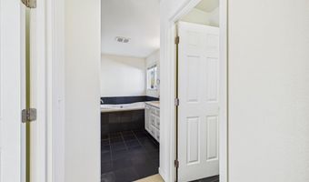 2700 Meadow Creek Way, Arcata, CA 95521