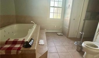 140 Alden Ave, Warwick, RI 02886
