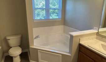 6302 Bishops Pond Ln, Indianapolis, IN 46268