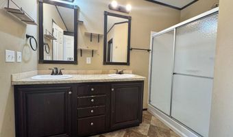 3308 Burgett St, Carlsbad, NM 88220