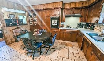 105 W Mockingbird Ln, McAlester, OK 74501