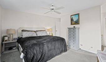 219 W Appletree Ln, Arlington Heights, IL 60004