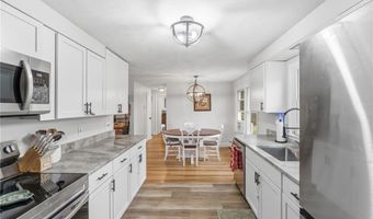 31 Charles St, North Kingstown, RI 02852