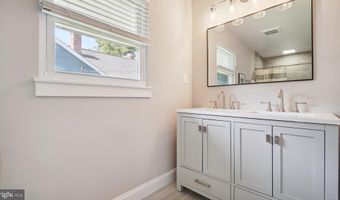 10 N HOMELAND Ave N, Annapolis, MD 21401
